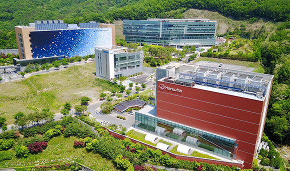 ㈜한화 건설부문이 시공한 한화시스템 ICT부문 죽전 데이터센터 및 신한금융그룹 데이터센터